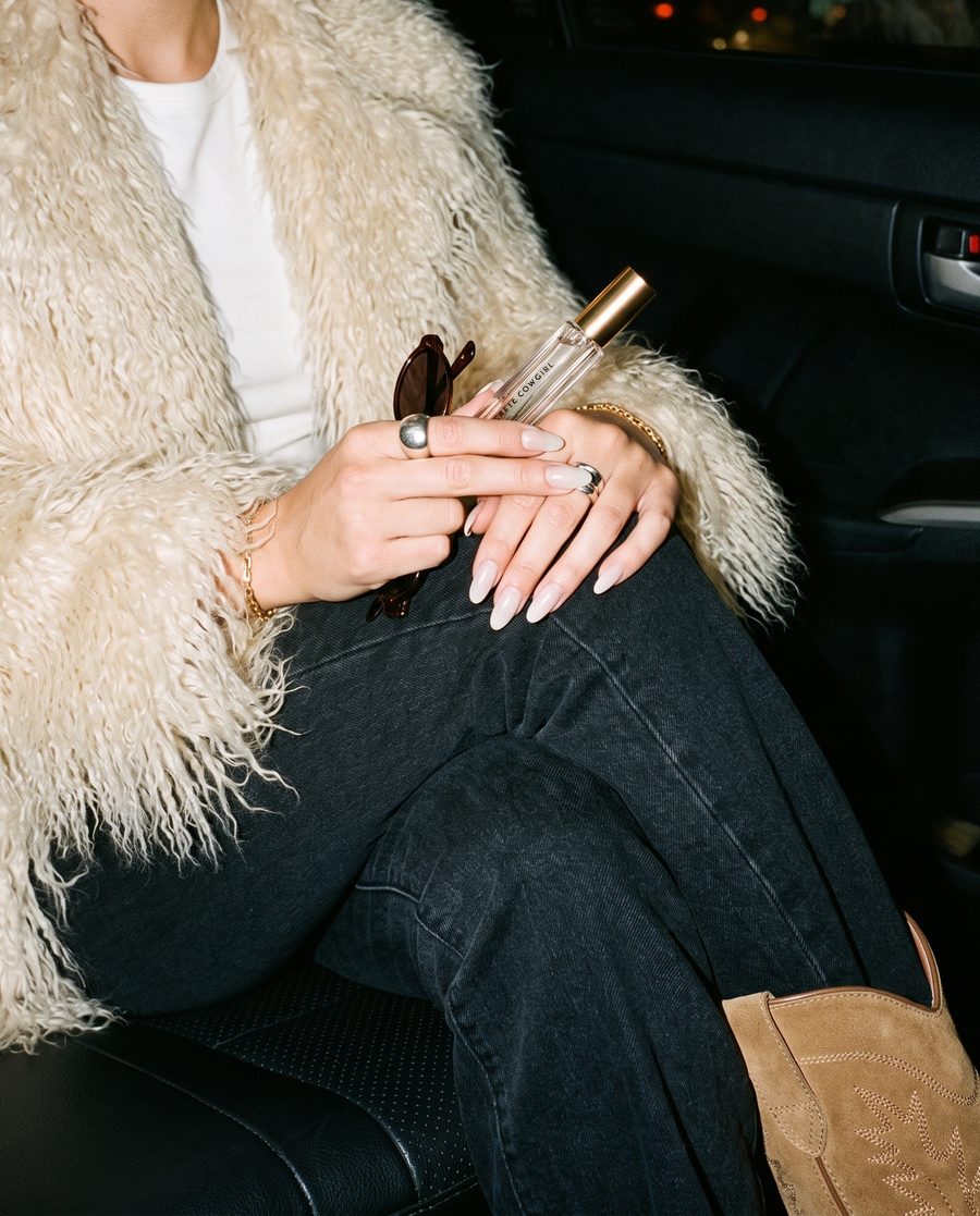 What Does Amber Smell Like? A Perfumer's Guide
